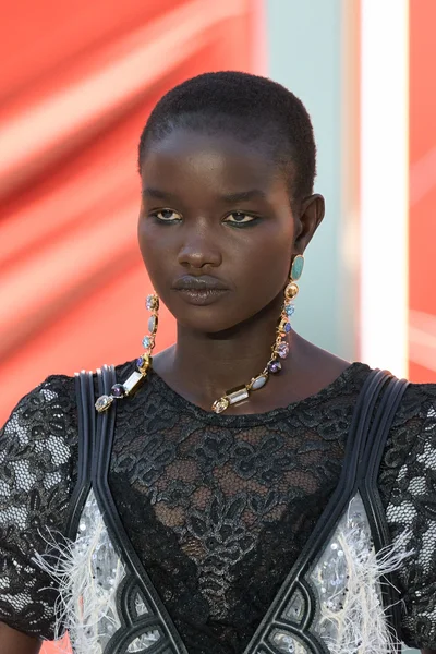 Look 52